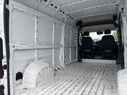Used 2023 RAM ProMaster 2500 FWD image 33