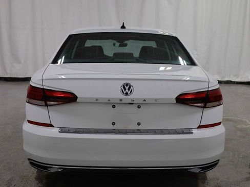 Used 2021 Volkswagen Passat 2.0T SE image 7