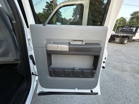 Used 2016 Ford F350 XLT AWD/4WD image 23
