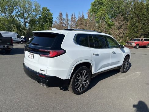 New 2026 GMC Acadia Denali Ultimate w/ LPO, Floor Liner Package AWD/4WD image 7