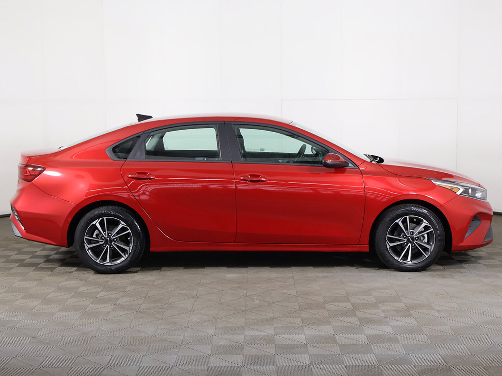 Certified 2024 Kia Forte LXS w/ LXS Technology Package FWD image 17