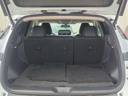 Certified 2025 Nissan Murano SV AWD/4WD image 14