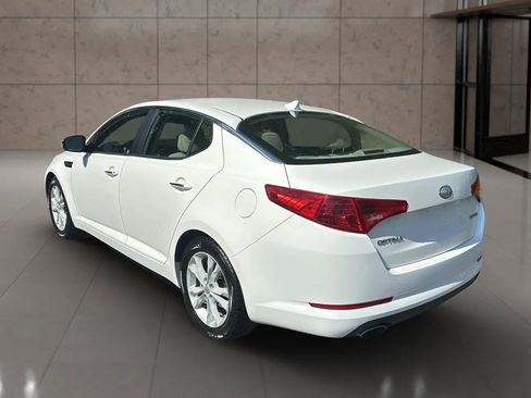 Used 2013 Kia Optima EX FWD image 4