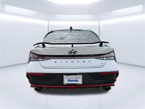 Used 2025 Hyundai Elantra N image 5