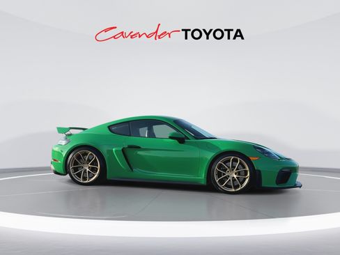 Used 2022 Porsche 718 Cayman GT4 RWD image 9