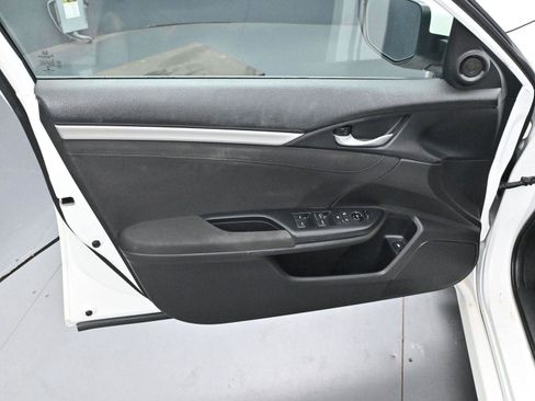 Used 2016 Honda Civic EX-T image 9