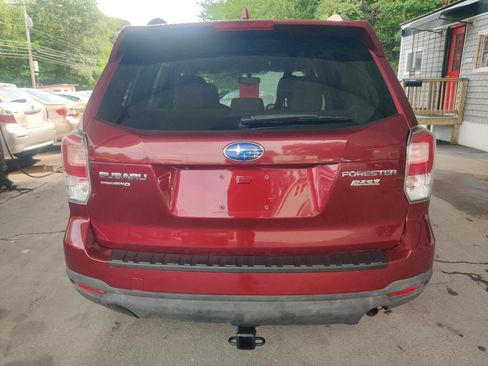 Used 2017 Subaru Forester 2.5i Premium AWD/4WD image 5
