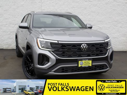 New 2026 Volkswagen Atlas Cross Sport SE image 1