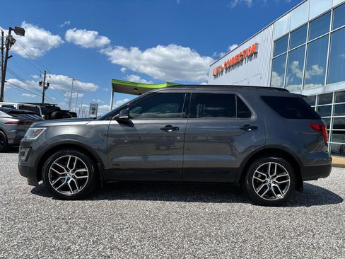 Used 2016 Ford Explorer Sport w/ Equipment Group 401A AWD/4WD image 2