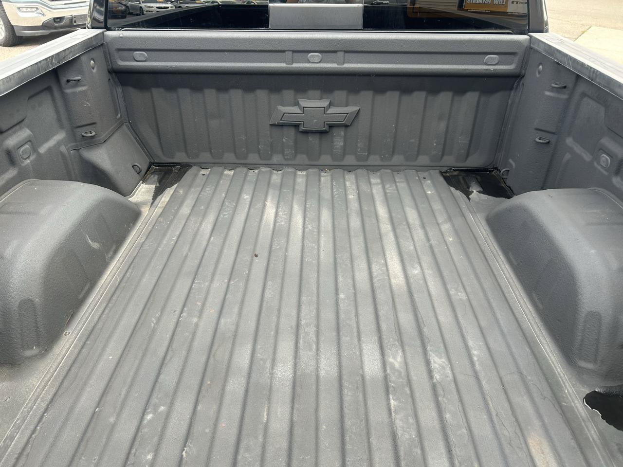 Used 2020 Chevrolet Silverado 1500 RST w/ True North Edition AWD/4WD image 9