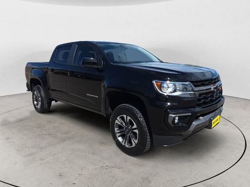 Used 2022 Chevrolet Colorado Z71 w/ Safety Package AWD/4WD image 7