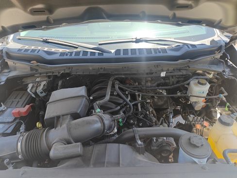 Used 2024 Ford F250 XL w/ STX Appearance Package AWD/4WD image 9