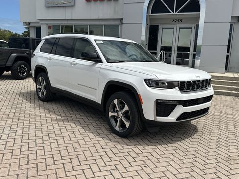 New 2026 Jeep Grand Cherokee L Limited AWD/4WD image 5