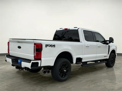 Certified 2024 Ford F250 Lariat w/ Black Appearance Package image 11