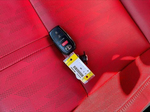 Used 2025 Toyota Camry XSE w/ Premium Package FWD image 33