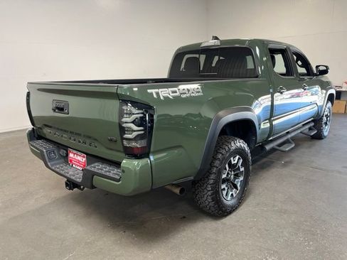 Used 2021 Toyota Tacoma TRD Off-Road w/ Technology Package AWD/4WD image 3