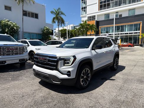 Used 2025 GMC Terrain Elevation w/ Elevation Premium Package AWD/4WD image 1