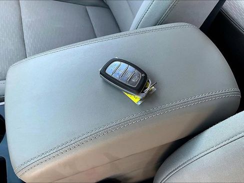 Used 2020 Hyundai Tucson Value image 32