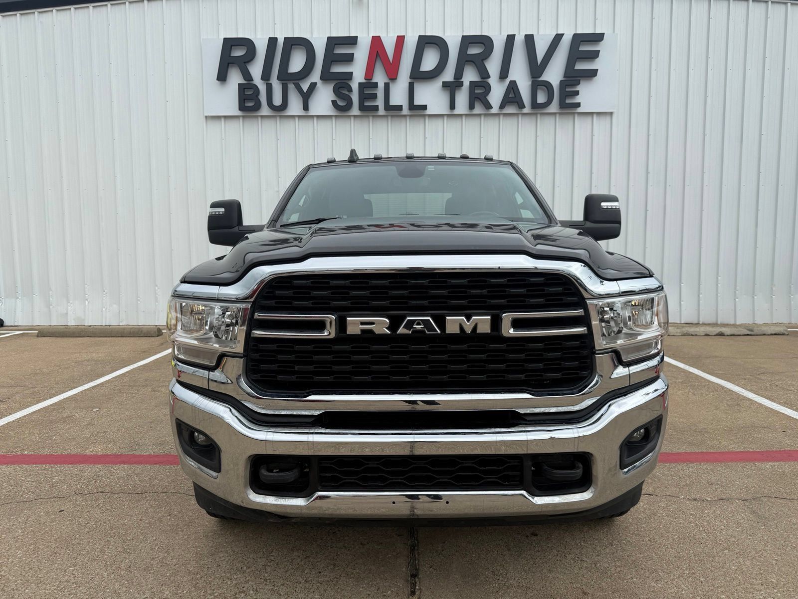 Used 2024 RAM 3500 Big Horn w/ Bed Utility Group AWD/4WD image 7