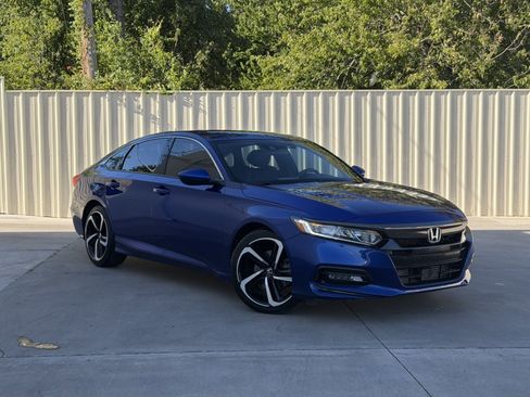 Used 2018 Honda Accord Sport image 1