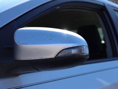 Used 2017 Toyota Corolla SE image 17