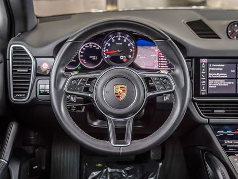 Used 2019 Porsche Cayenne image 28
