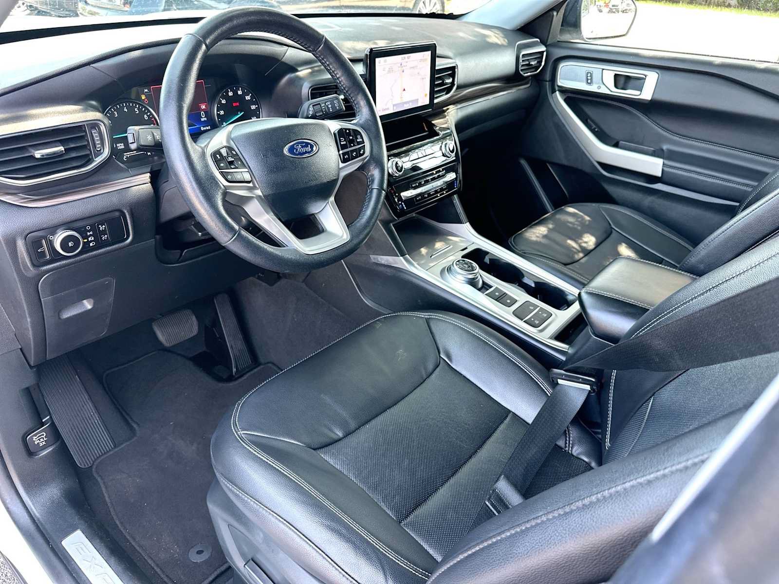 Used 2023 Ford Explorer Limited RWD image 18