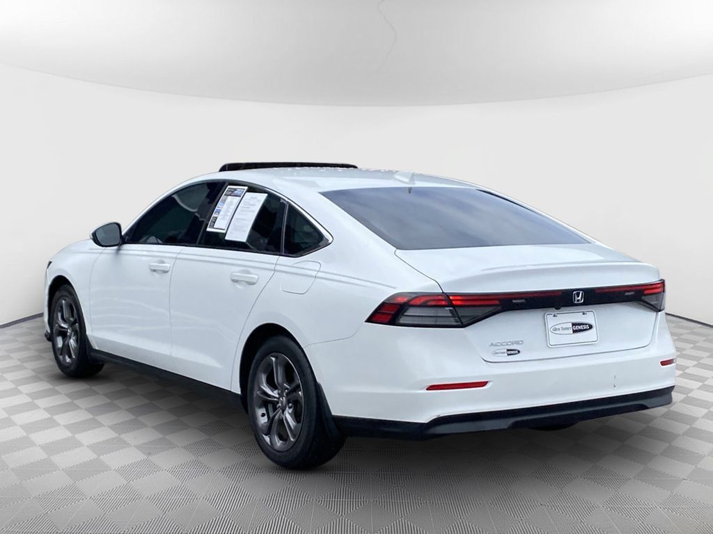 Used 2023 Honda Accord EX image 6