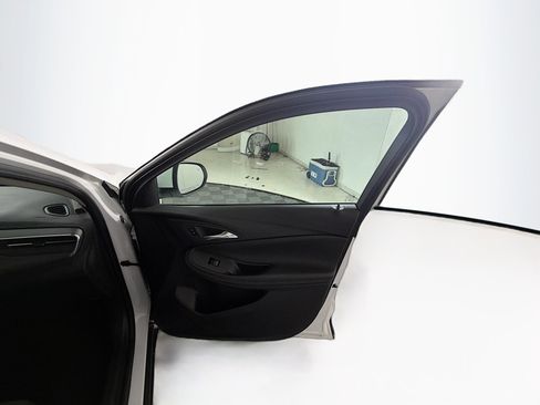 Used 2025 Buick Encore GX Preferred FWD image 31
