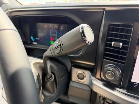 New 2026 Ford F450 Platinum w/ FX4 Off-Road Package AWD/4WD image 26