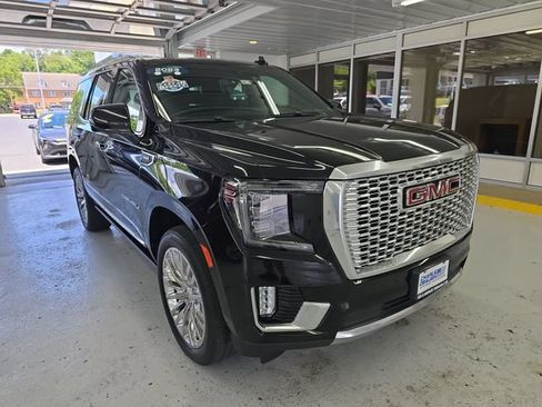 Used 2023 GMC Yukon Denali w/ Max Trailering Package AWD/4WD image 8