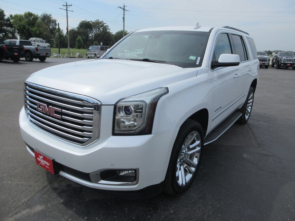 Used 2017 GMC Yukon SLT w/ Premium Edition AWD/4WD image 11