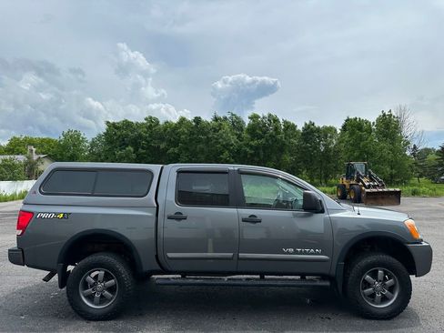 Used 2014 Nissan Titan PRO-4X AWD/4WD image 10
