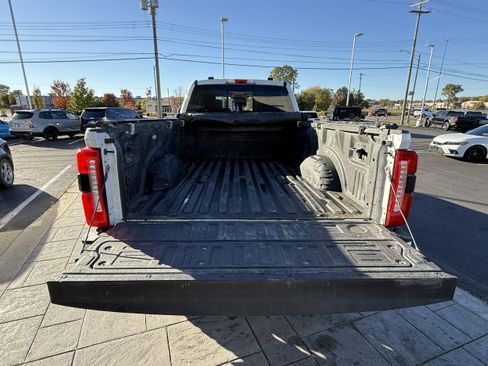 Used 2023 Ford F250 Lariat w/ Lariat Ultimate Package image 13