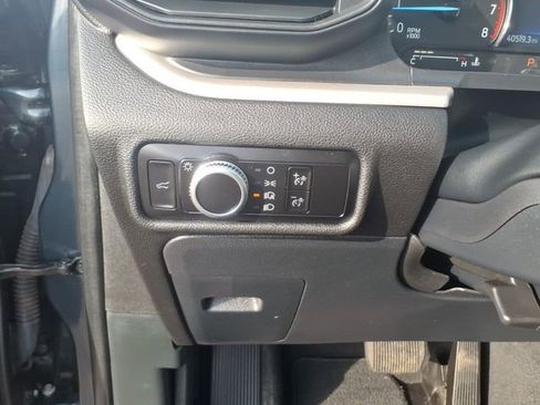 Used 2023 Ford Explorer XLT image 16