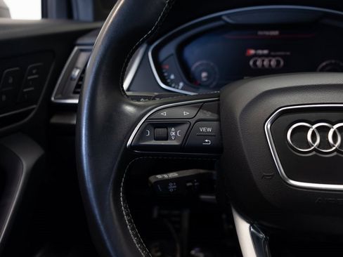 Used 2020 Audi SQ5 Premium Plus w/ Premium Plus Package image 26