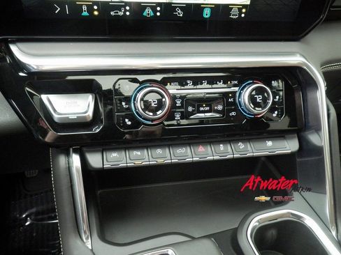 Used 2023 GMC Sierra 1500 Denali Ultimate image 27