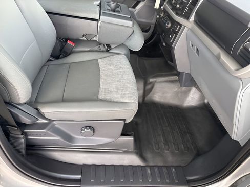 Used 2022 Ford F150 XLT w/ Trailer Tow Package image 31