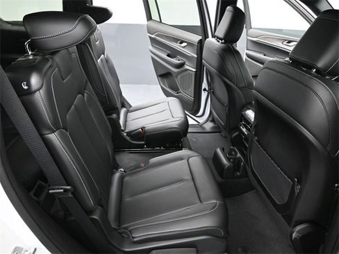 New 2025 Jeep Grand Cherokee L Limited w/ Black Appearance Package image 23