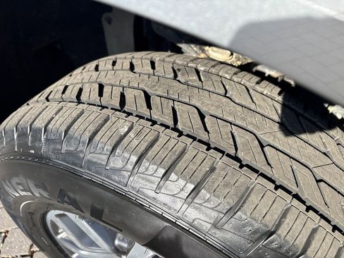 Used 2021 Ford F150 Lariat image 48