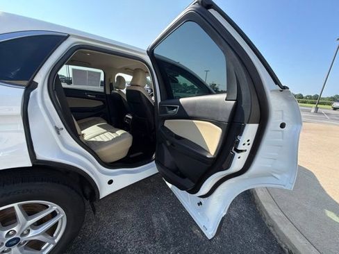 Certified 2022 Ford Edge SEL AWD/4WD image 16