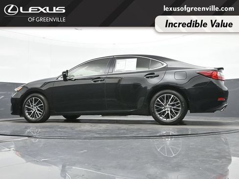 Used 2017 Lexus ES 350 w/ Luxury Package FWD image 35