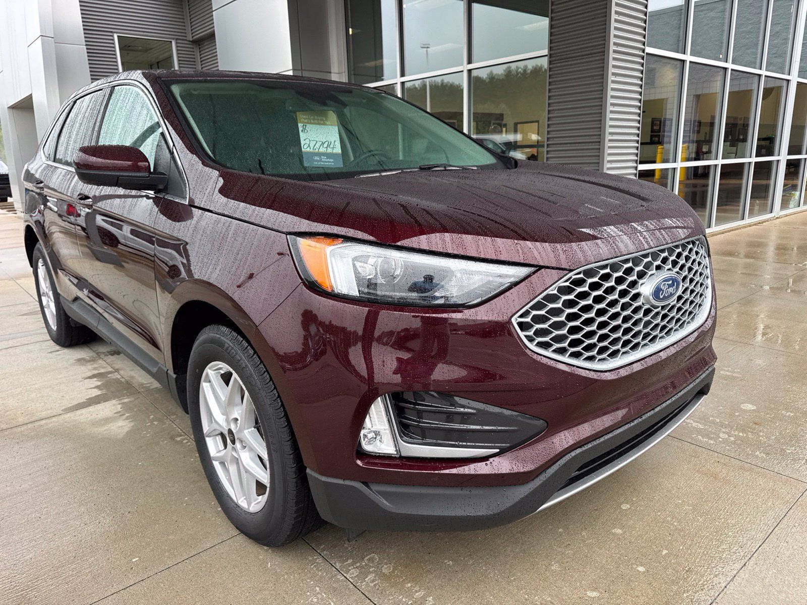 Certified 2024 Ford Edge SEL w/ Convenience Package AWD/4WD image 10