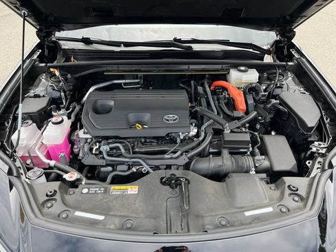 Used 2025 Toyota Crown Signia AWD/4WD image 27