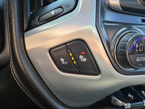 Used 2019 GMC Sierra 2500 SLT w/ Duramax Plus Package AWD/4WD image 16
