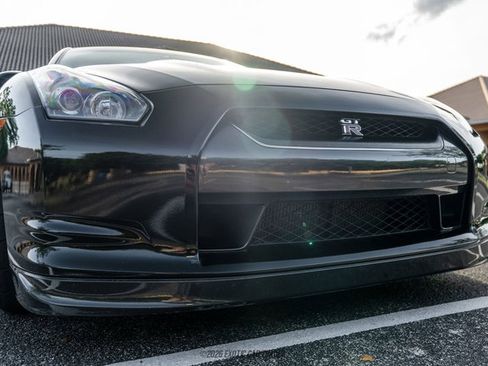 Used 2010 Nissan GT-R Premium AWD/4WD image 76