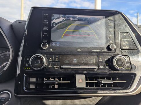 Used 2022 Toyota Highlander Limited image 33