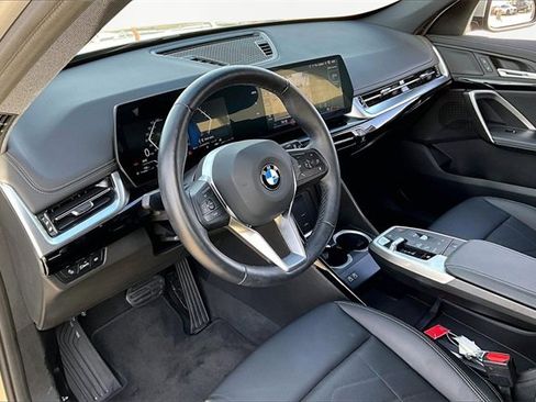 Used 2025 BMW X1 xDrive28i image 13