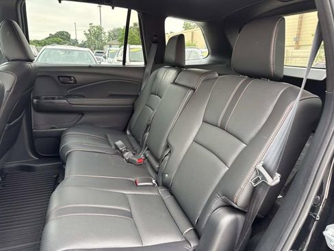 Used 2023 Honda Passport TrailSport image 15