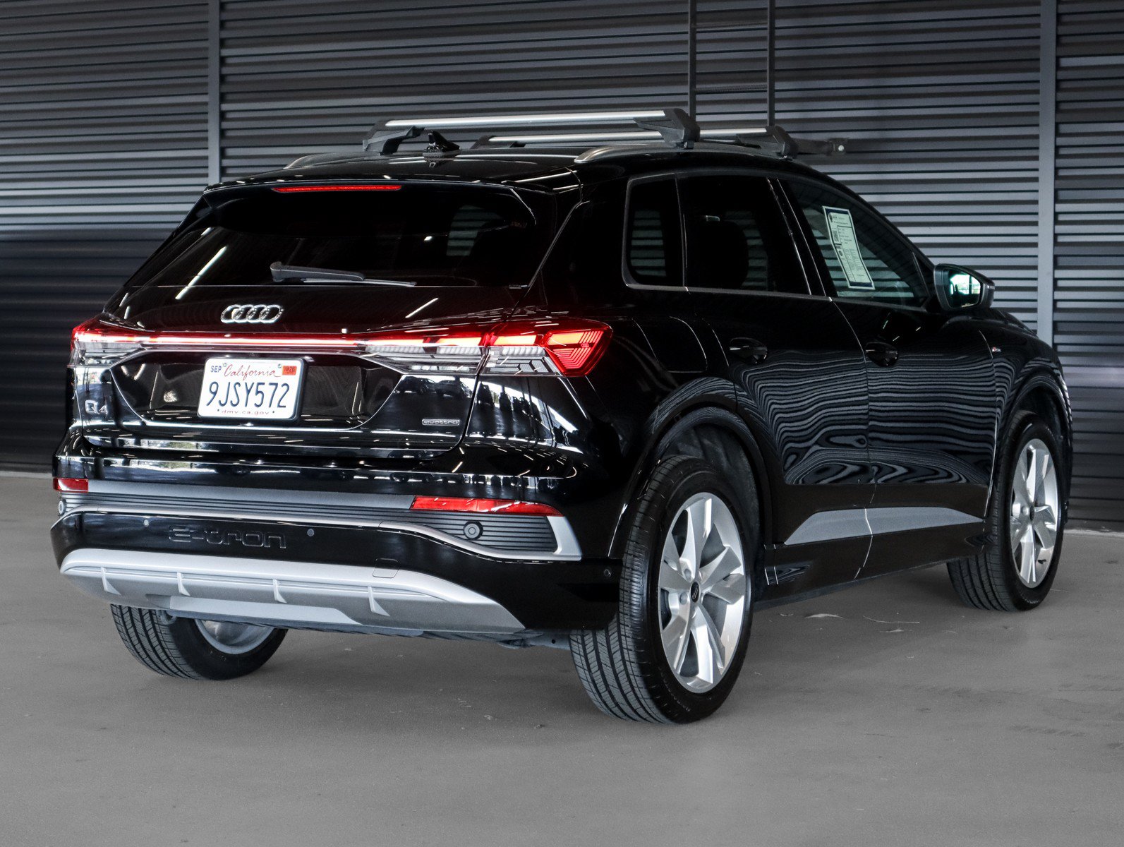 Used 2023 Audi Q4 e-tron Premium Plus w/ Premium Plus AWD/4WD image 15